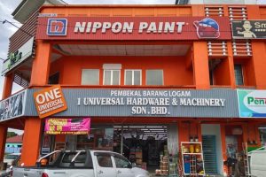 1 Universal Hardware & Machinery Sdn Bhd