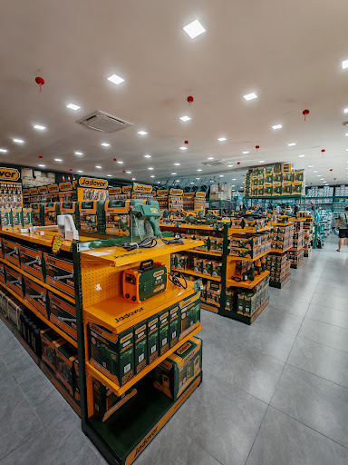 Jadever Mart, Penampang
