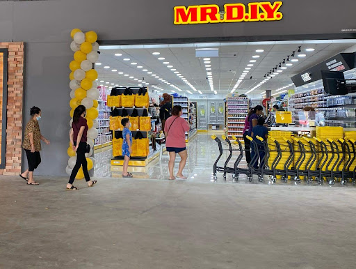 MR.DIY PLUS