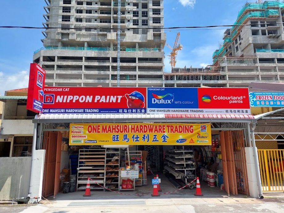 one mahsuri hardware trading